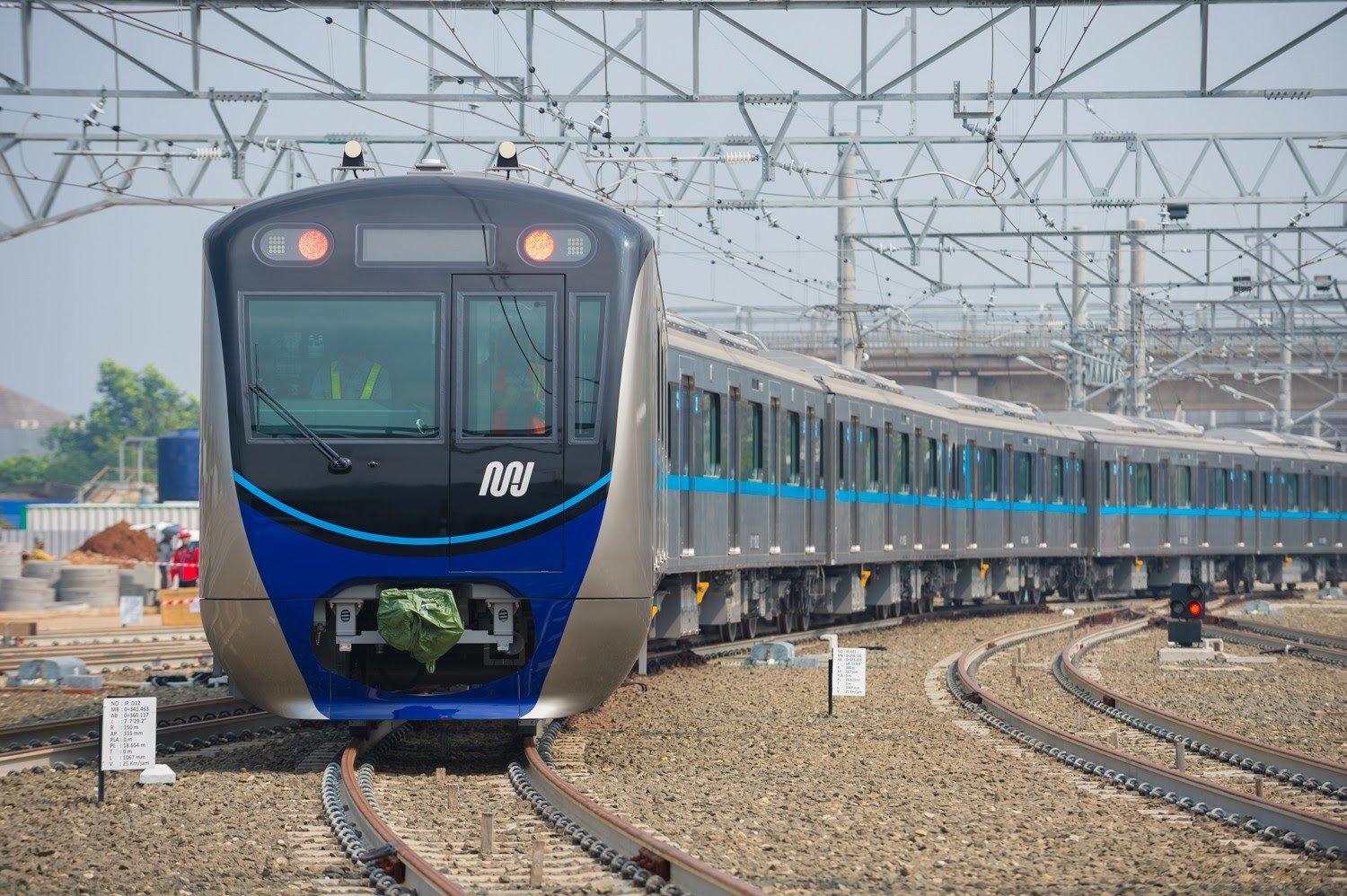 0-mrt-train